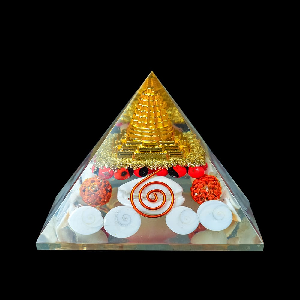 Crystal Laxmi Pyramid - Crystal Pyramid With Rudraksha Shree Yantra Original Gomati Chakra White Kauri And Ratti Seeds For Vastu Money Wealth Good Luck And Prosperity