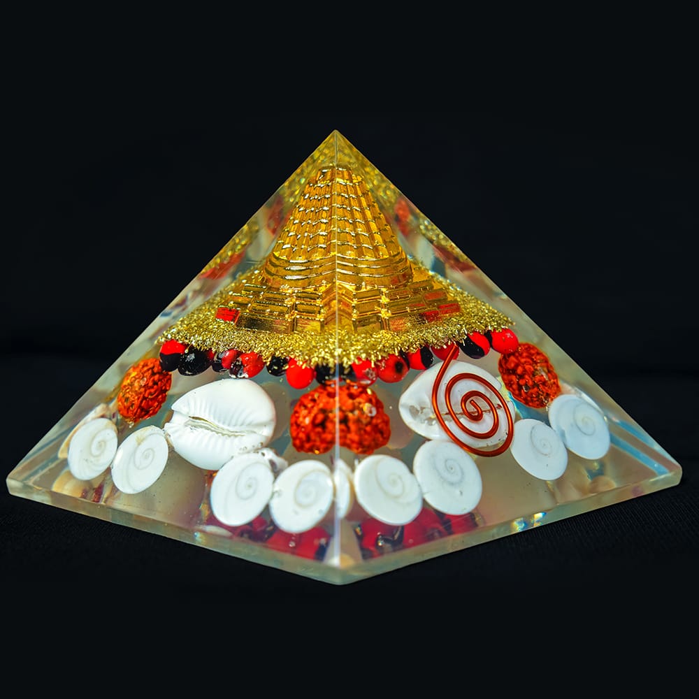Crystal Laxmi Pyramid - Crystal Pyramid With Rudraksha Shree Yantra Original Gomati Chakra White Kauri And Ratti Seeds For Vastu Money Wealth Good Luck And Prosperity